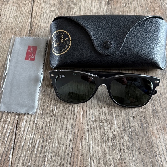 Ray-Ban Classic New Wayfarer Black Sunglasses ?️ with Case main image 11